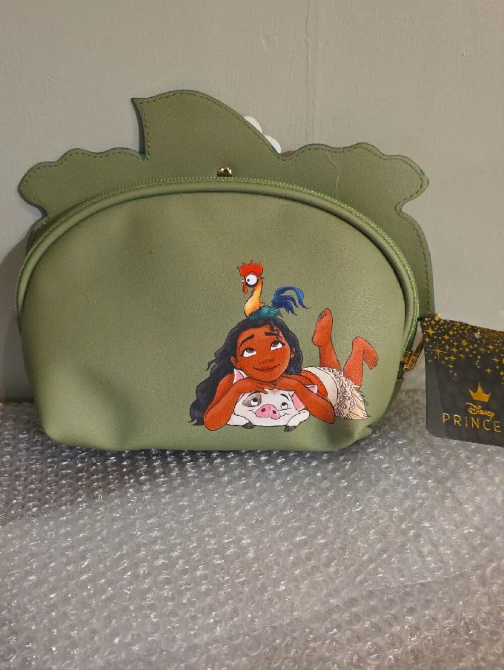 Bioworld Disney Moana Te Fiti 3D Figural Domed Cosmetic Makeup Bag.